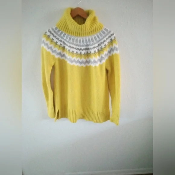 ANN TAYLOR LOFT Yellow Fair Isle Sweater | S - Picture 3 of 7